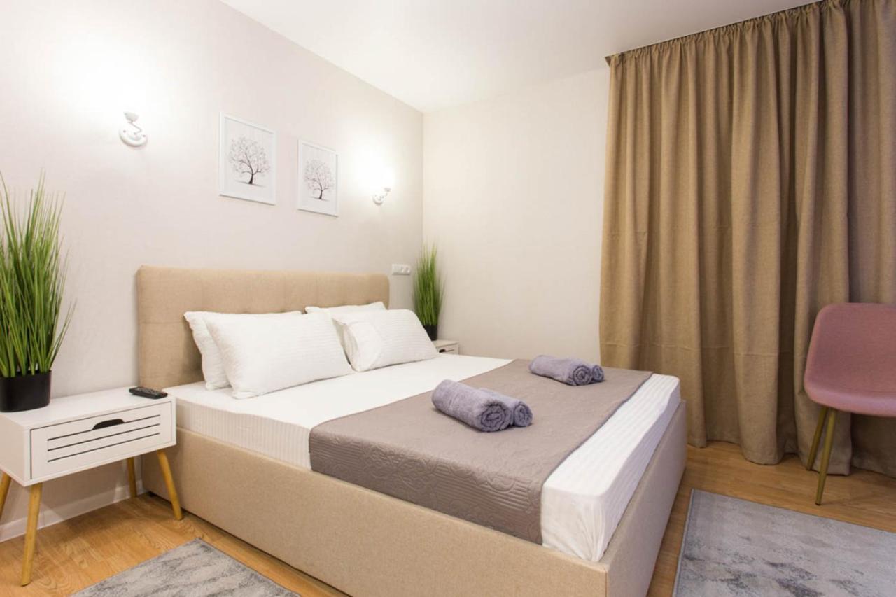 Apartment In The City Center - Gimnasiyna Naberezhna 24A-1 Харків Екстер'єр фото